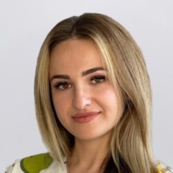 Юлія Мельниченко