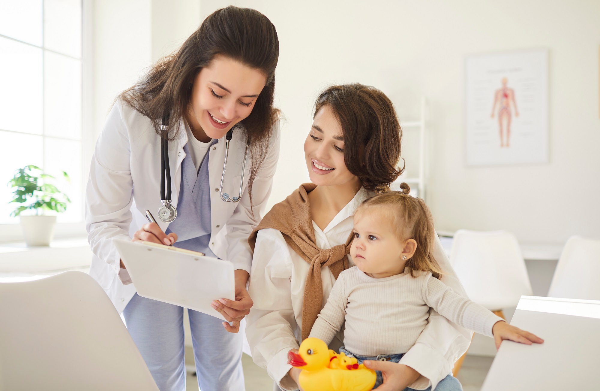 Дитяча гінекологія. Перший візит, можливі проблеми та інші важливі питання